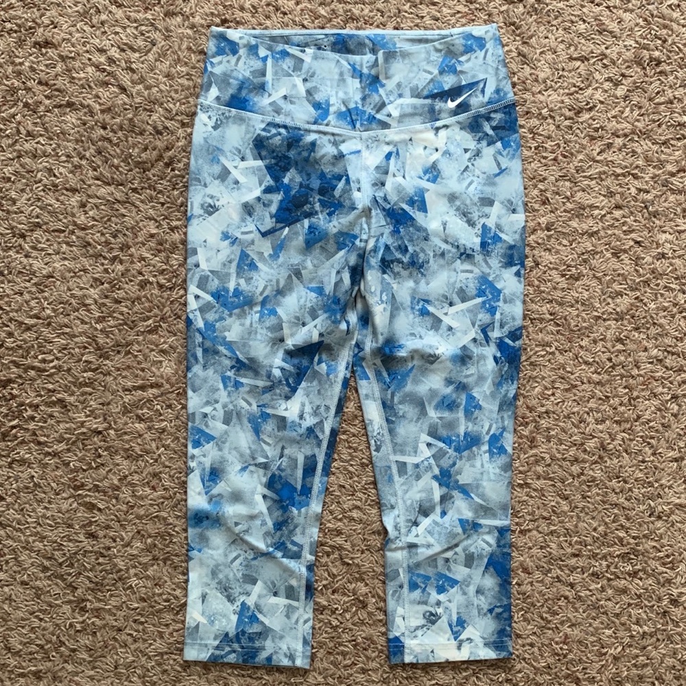 Nike Legend 2.0 Tight Training Capris